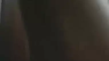 Desi Girl with Milky Boobs Abusing on cam