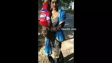 Desi Village Bhabi Hot Boobs Showing indian sex video