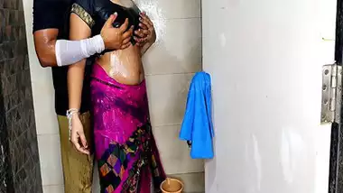 Xxvi Vixx - Bhabhi In Shower indian tube porno on Bestsexpornx.com