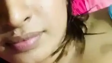 Saker Sex Videos - Gorgeous Unmarried Girl Showing Nude Viral Mms indian sex video