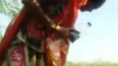 Rajasthani Randi Drinking Whisky Showing Pussy indian sex video