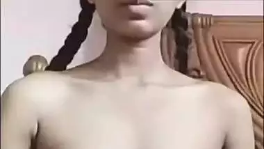 Kutixxx - Desi Cute Girl Showing indian sex video