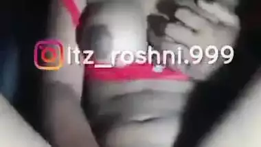 Wwwxvxxx - Bangladeshi Horny Girl Roshni Masturbating Wearing Hijab indian sex video