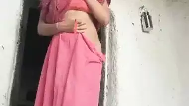 Ndlxxx - Desi Girlfriend Showing Her Ass And Pussy indian sex video