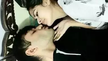 Hot Desi Beautiful Girl Muskan Malik Video Part 2 indian sex video