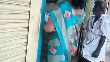 Wwwxxxcc Desi Hindi - Satin Silk Saree Aunty Sexy Back indian sex video