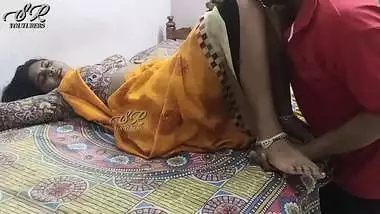 Sari Vali Bf Mp4 Video Download Com - Vaishnavi Saree Romance With Feet Romance indian sex video