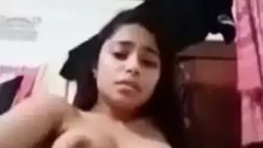 Beautiful Horny Girl Fingering Her Desi Pussy With Hot Expressions Xxx  indian sex video