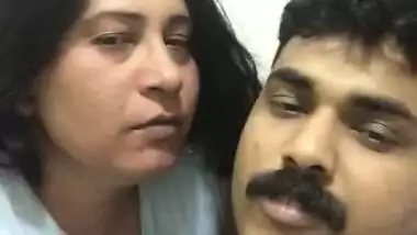 Dubai Aunty Sex Video - Nri Dubai Living Married Man Fucking His Wife Dubai Aunty Part 4 indian sex  video