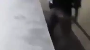 Outdoor xxx MMS of a college couple fucking behind the college