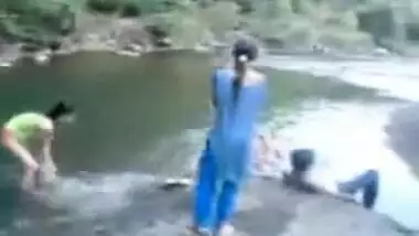 Gujarati Girl Bathing - Public Full Nude River Bath indian sex video