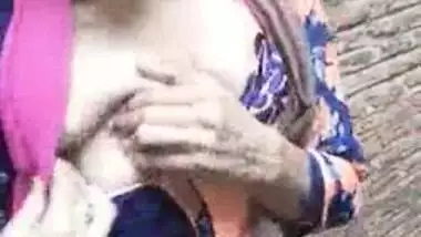 Desi Saxi Video Raj Wap Com - Village Girl Showing Boobs Outdoors For Her Boyfriend Video indian sex video