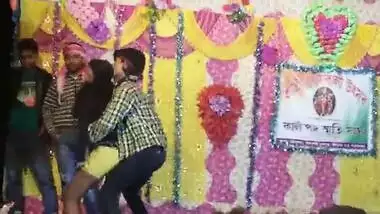 Hot Arkestra Boob Show Dance indian sex video