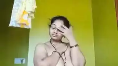 Pathanxxxvido - Milk Tanker Bhabhi Removing Nighty Viral Clip indian sex video