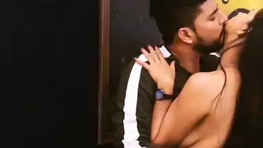 Sil Tore Sex - Beautiful Girl Getting Boobs Sucked indian sex video