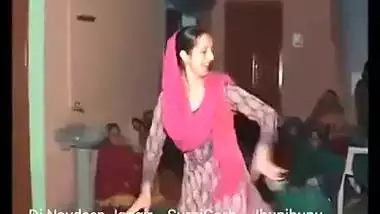 Haryanvi First Time Sexy Videos - Haryanvi Bhabhi Dancing Movies Video2porn2 indian sex video