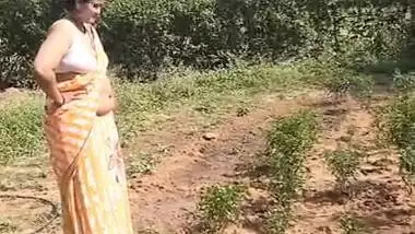 Big Ass And Belly Aunty Photoshoot indian sex video