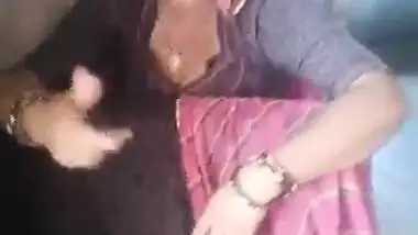 Aunty Sex In Gagra Videos - Village Aunty Pulls Ghagra During Fight indian sex video