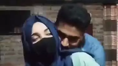Karachi guy squeezes his sister’s boobs behind his parents
