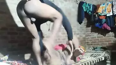 Village mature aunty ass fucking from behind by lover