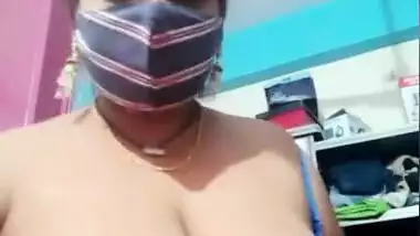 Pasuxxx - Desi Bhabhi Oil Massage Her Huge Boobs indian sex video