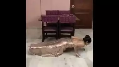 Push Ups In Gown And High Heels indian sex video