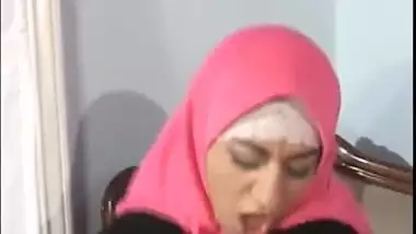 Dubai Arabian Muslim Girl Sex Videos - Dubai Hijab Girl Hardcore Sex With Hot Blowjob Session indian sex video