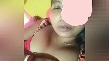 Cute Bhabhi Video Call With A Facebook Friend Of Hers indian sex video