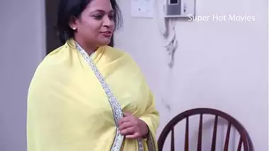 Hot Mallu Aged Aunty Romance With Young Boy Mp4 indian sex video