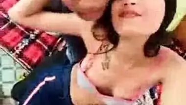 380px x 214px - Desi College Girl Showing Boobs To Lover For Sucking indian sex video