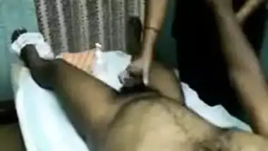 Kerala Massage Porlour Porn Com - Happy Ending Massage In Parlor indian sex video