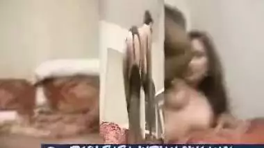 Nobody can resist hearing a nice loud pussy...