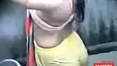 Bangladeshi Gosolxxx - Bangladeshi Narir Gosol indian sex video