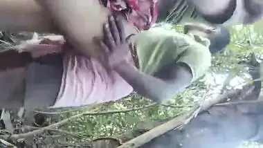 Bangladesh Foreat Fuck Vedio - Bengali Sex Video Of Cousin Sister And Brother In The Forest indian sex  video