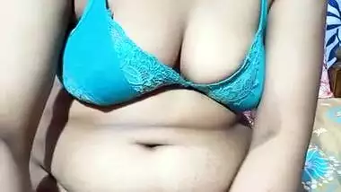 Sexbidesi - Today Exclusive Desi Bhabhi Showing Pussy indian sex video