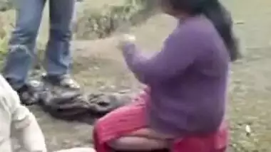 380px x 214px - Himachal Couple Caught Fucking Outside indian sex video