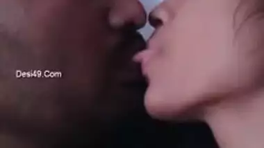 Fleshy Desi girl publicizes kissing ss for purpose of selling