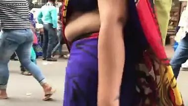 Desi Aunty Walking Gand Gand - Indian Aunty Beautiful Walk And Hot Butt indian sex video