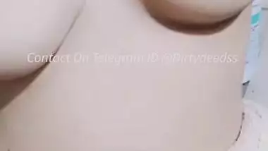 Divya Paro premium show