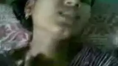 Hddsex Moma - Sexy Desi Babe Sucking Her Neighbourhood indian sex video