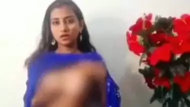 Pandra Saal Ki Girl Ki Xx Video Full Hd Hq - South Indian Tiktoker Playing With Her Boobs indian sex video