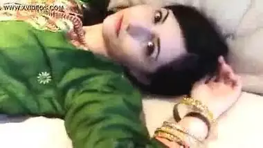 Xxx Pakistan Matathi - Sexy Pakistan Bhabhi Stripping Her Clothes indian sex video