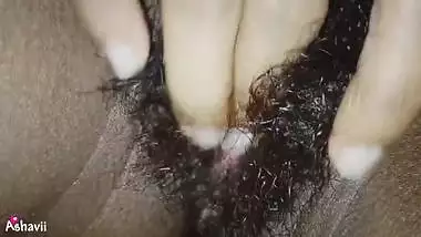 Lndxnxn - Srilankan Teen Girl Show Mustrabationg Her Small Hairy Tights Pussy indian  sex video