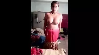 Desi Sex Video Of A House Wife Stripping And Getting Ready For A Nice Fuck  indian sex video