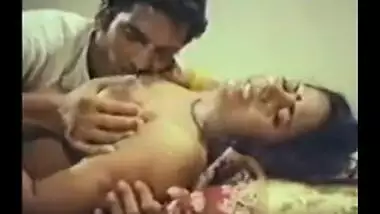 Xxx Big Big Bobs Full Sex Vdo - Desi Aunty With Big Boobs Xxx Porn House Wife Saree Sex With Neighbor  indian sex video